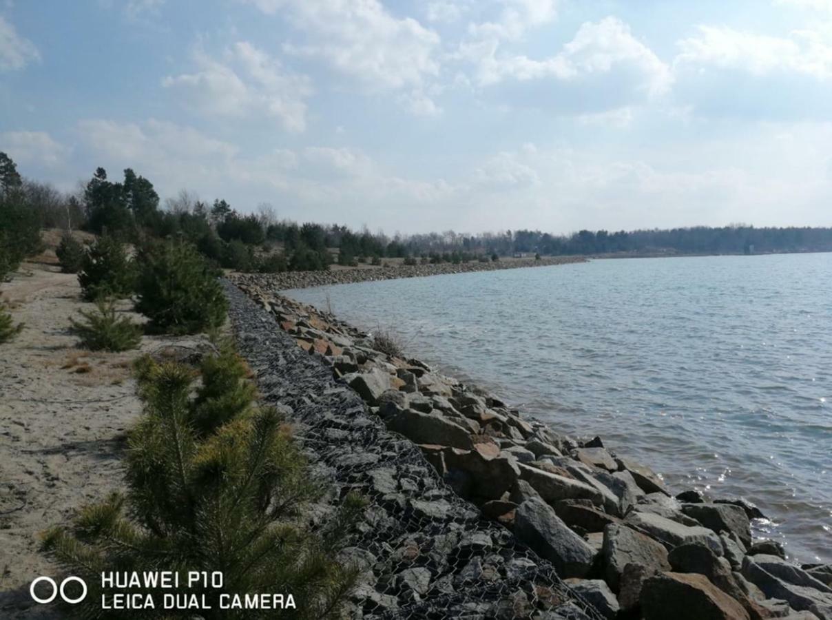 Helenes Ferienwohnung Auf Dem Bauernhof - Lausitzer Seenland Lauta Buitenkant foto